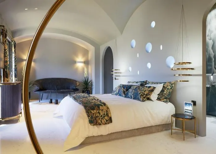 Sensational Santorini 1 Bedroom Grace Private Pool